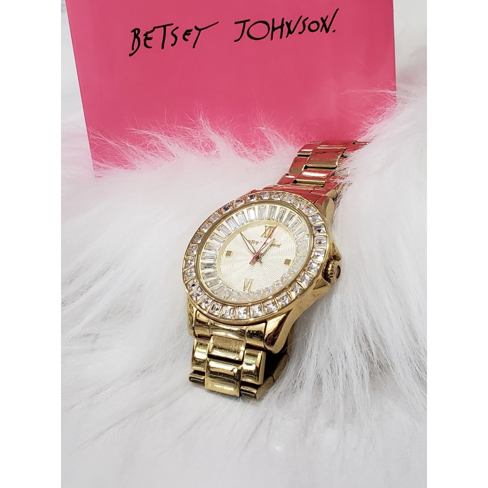 Betsey Johnson Watch Rose Gold Swarovski Crystals 30mWater-Resistant BJ00004-17